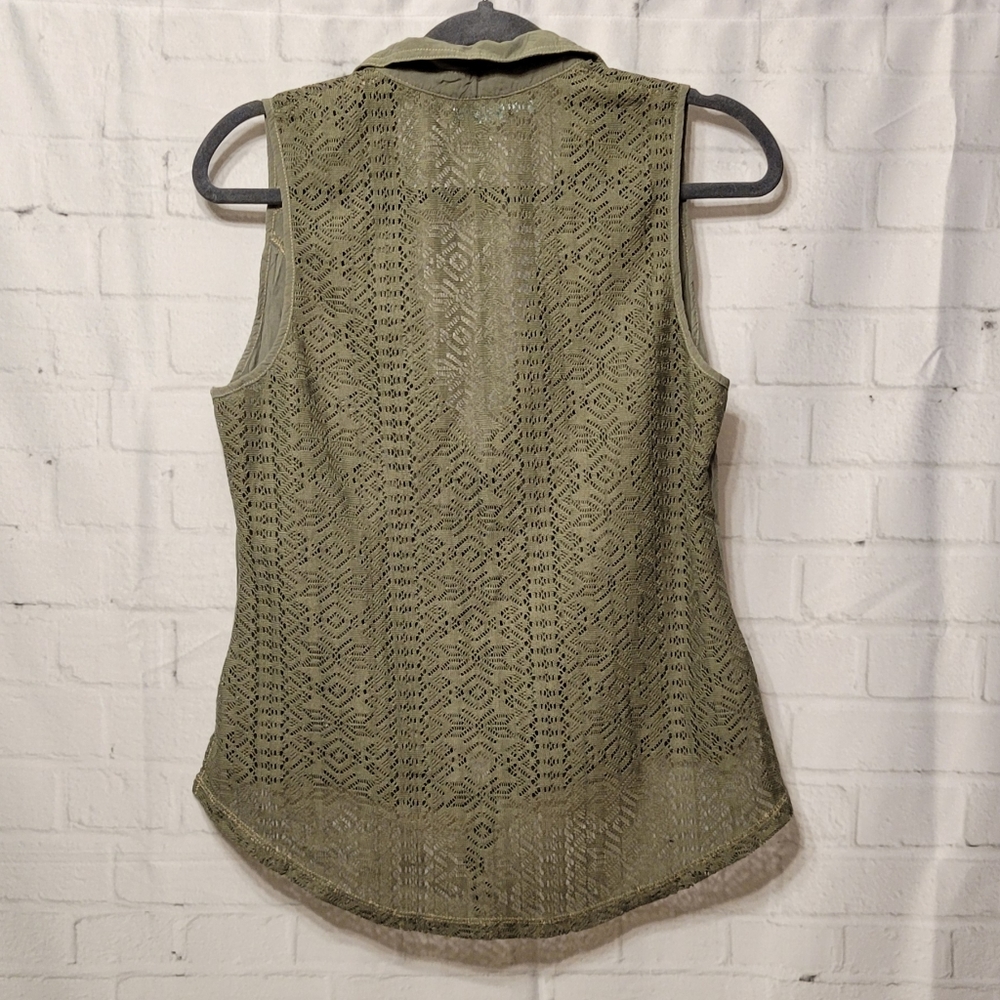 Button Down Tank Top - Picture 2 of 2